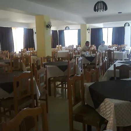 בית הארחה Dora 2*