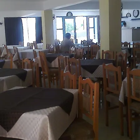 בית הארחה Dora קוסטינסטי