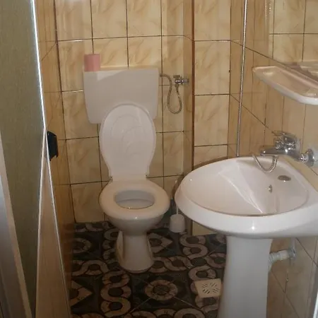Dora Guest house