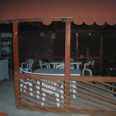 Guest house Dora 2*
